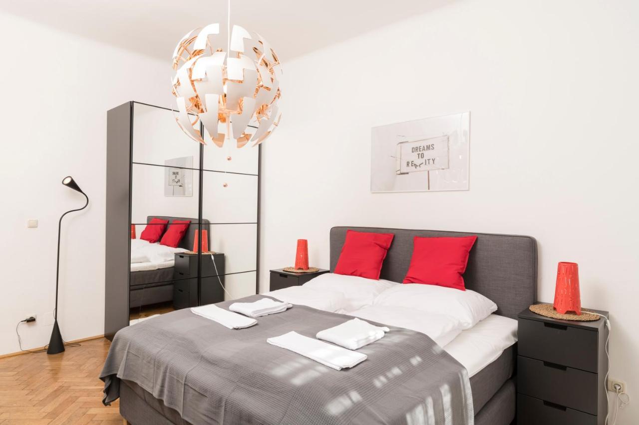 Graz City Apartments ภายนอก รูปภาพ